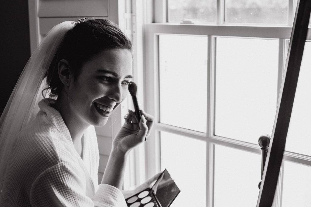 bride Getting ready