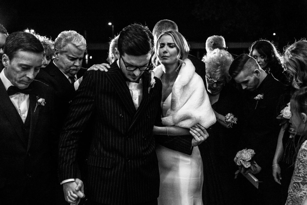 wedding Couple praying