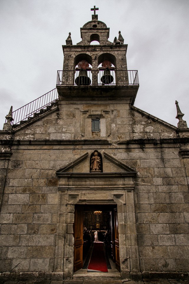Wedding in Vigo Pazo los Escudos El Pazo de Cea21 Iglesia de Santa MarĆa de Castrelos