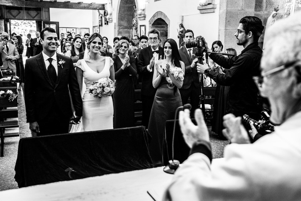 Bride and Groom Iglesia de Santa María de Castrelos