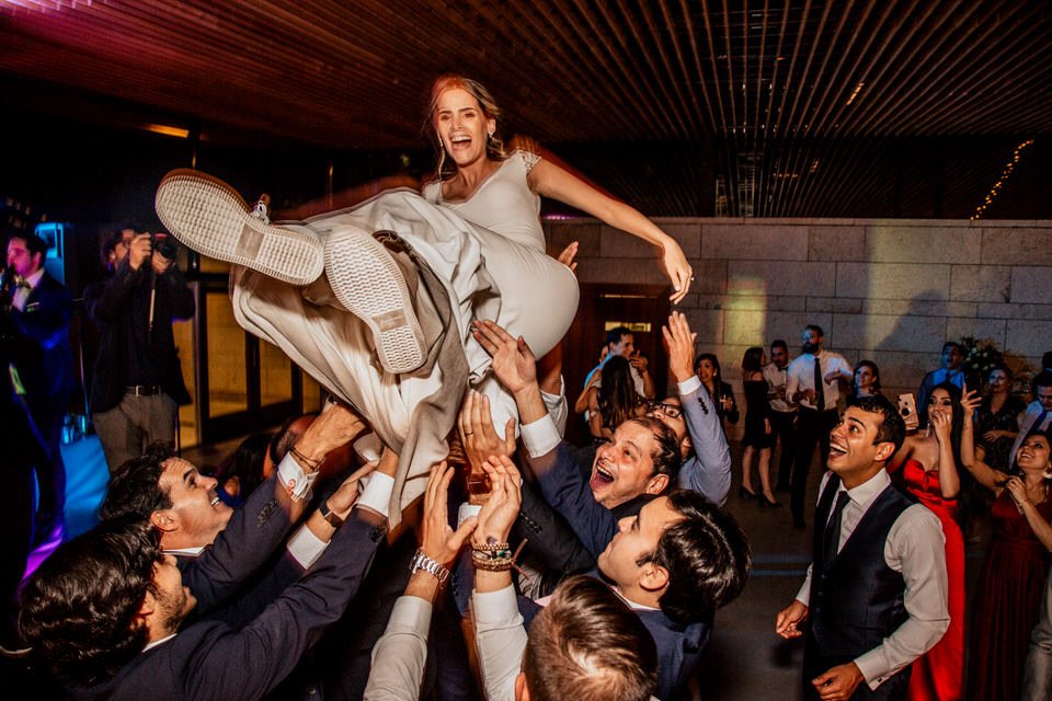 bride in the air