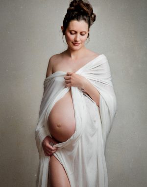 Caroline Pregnancy Photoshoot