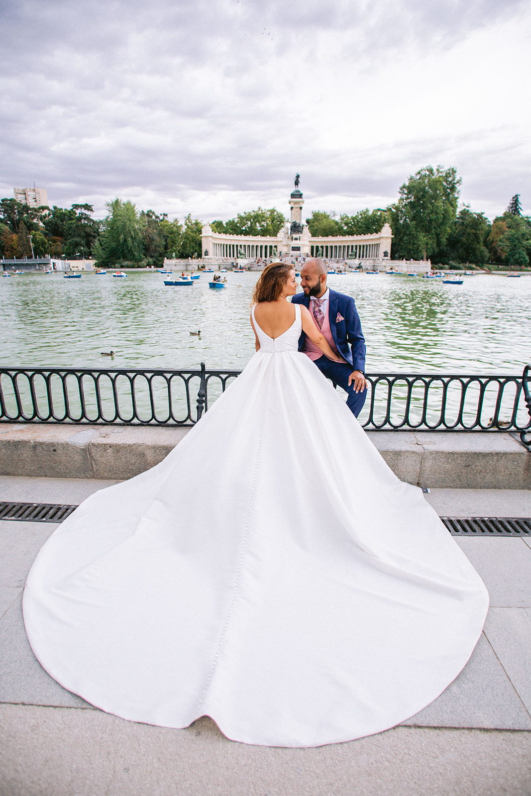 pareja en Parque de El Retiro