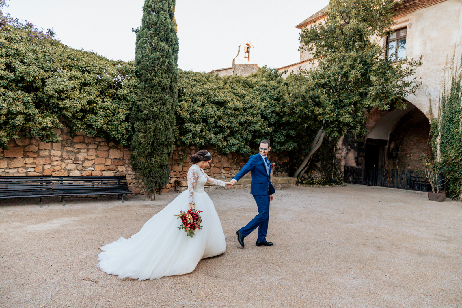 pareja en el Castillo de Tamarit