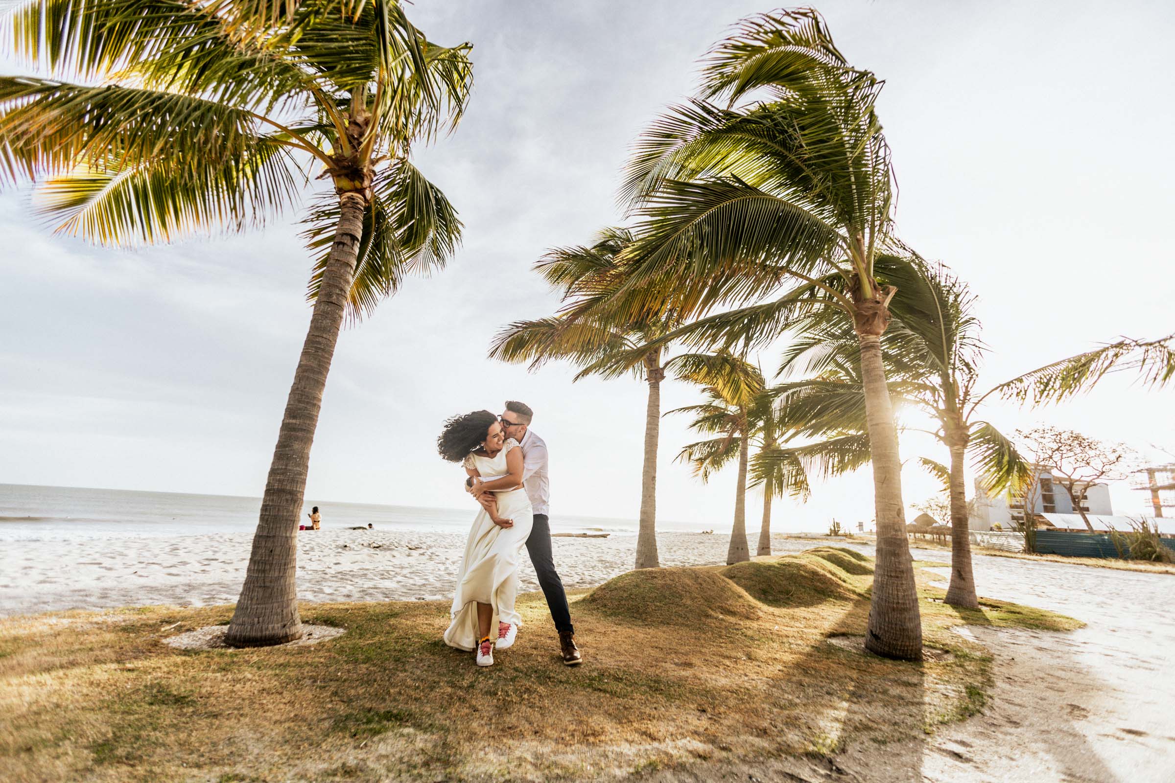 pareja en la playa Panamá