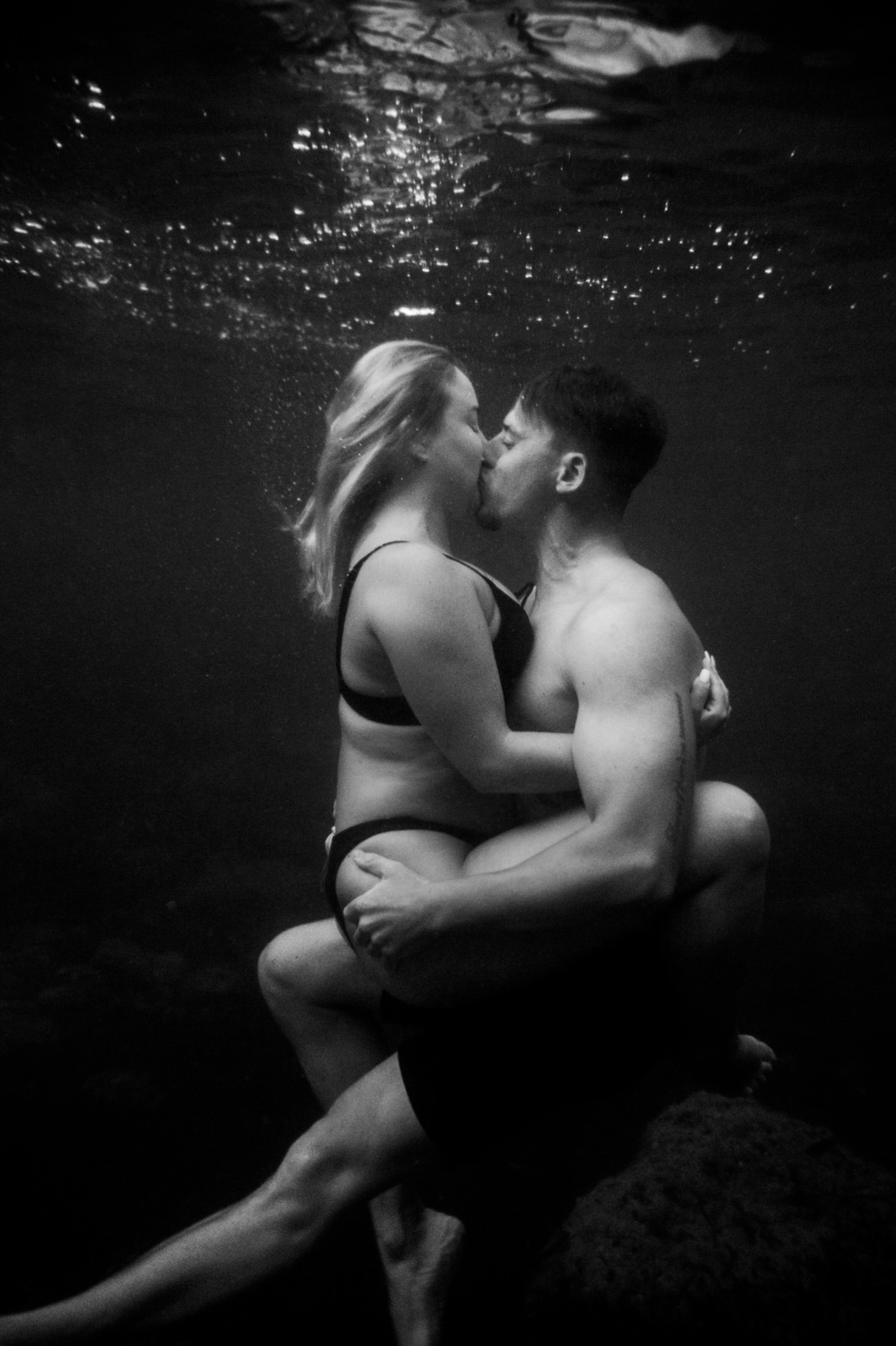 Fotos de pareja bajo el agua