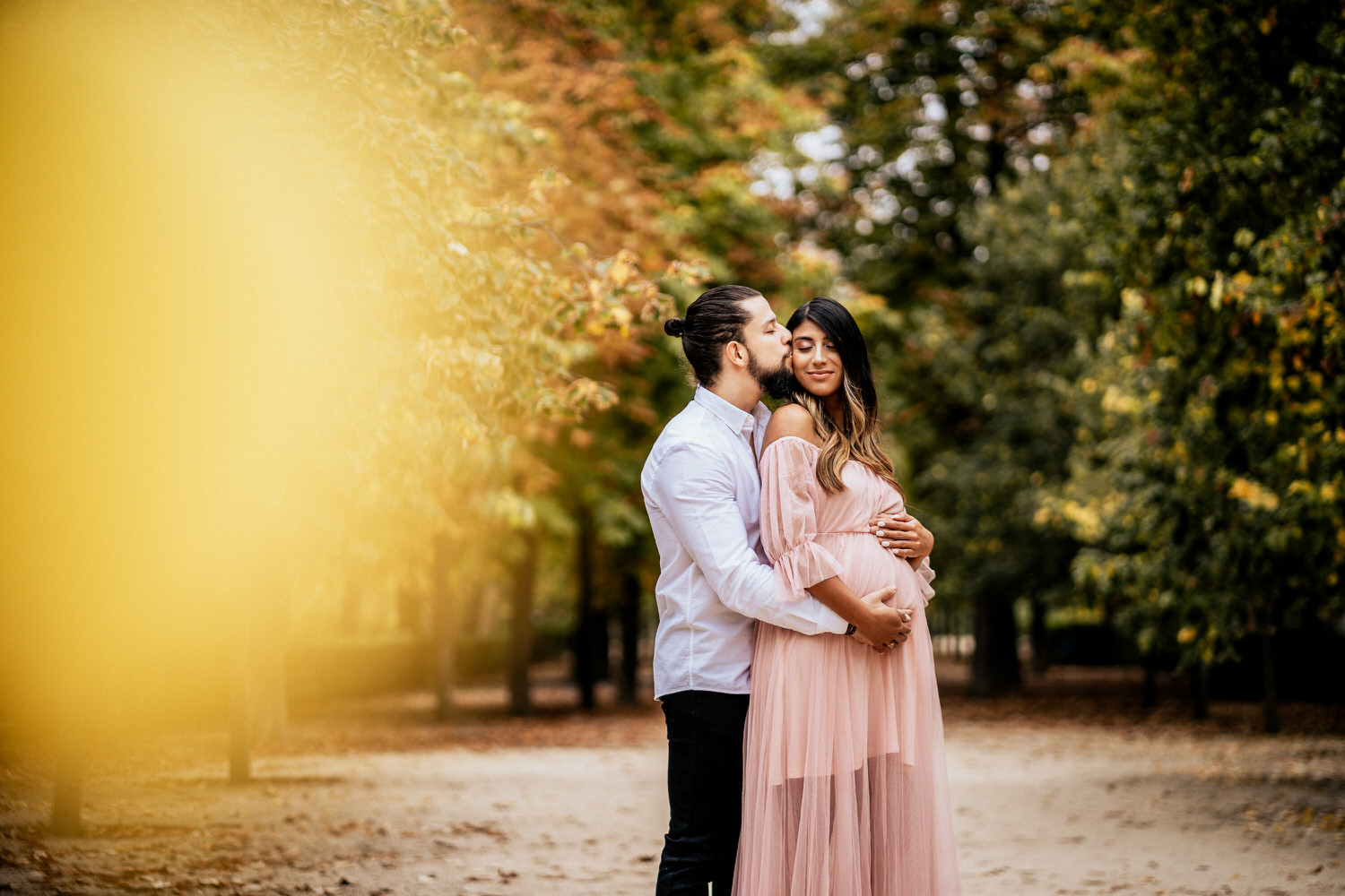 pareja embarazada