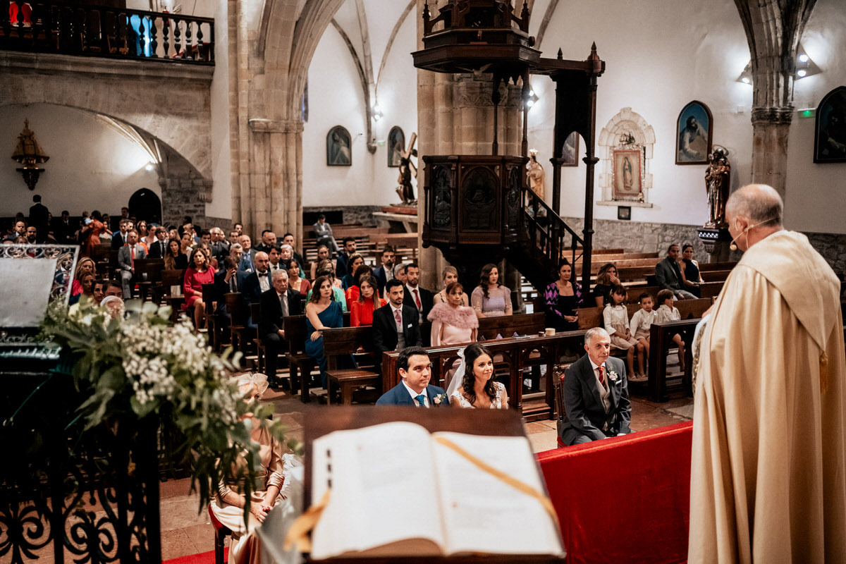 invitados en Basílica de Santa María de la Asunción