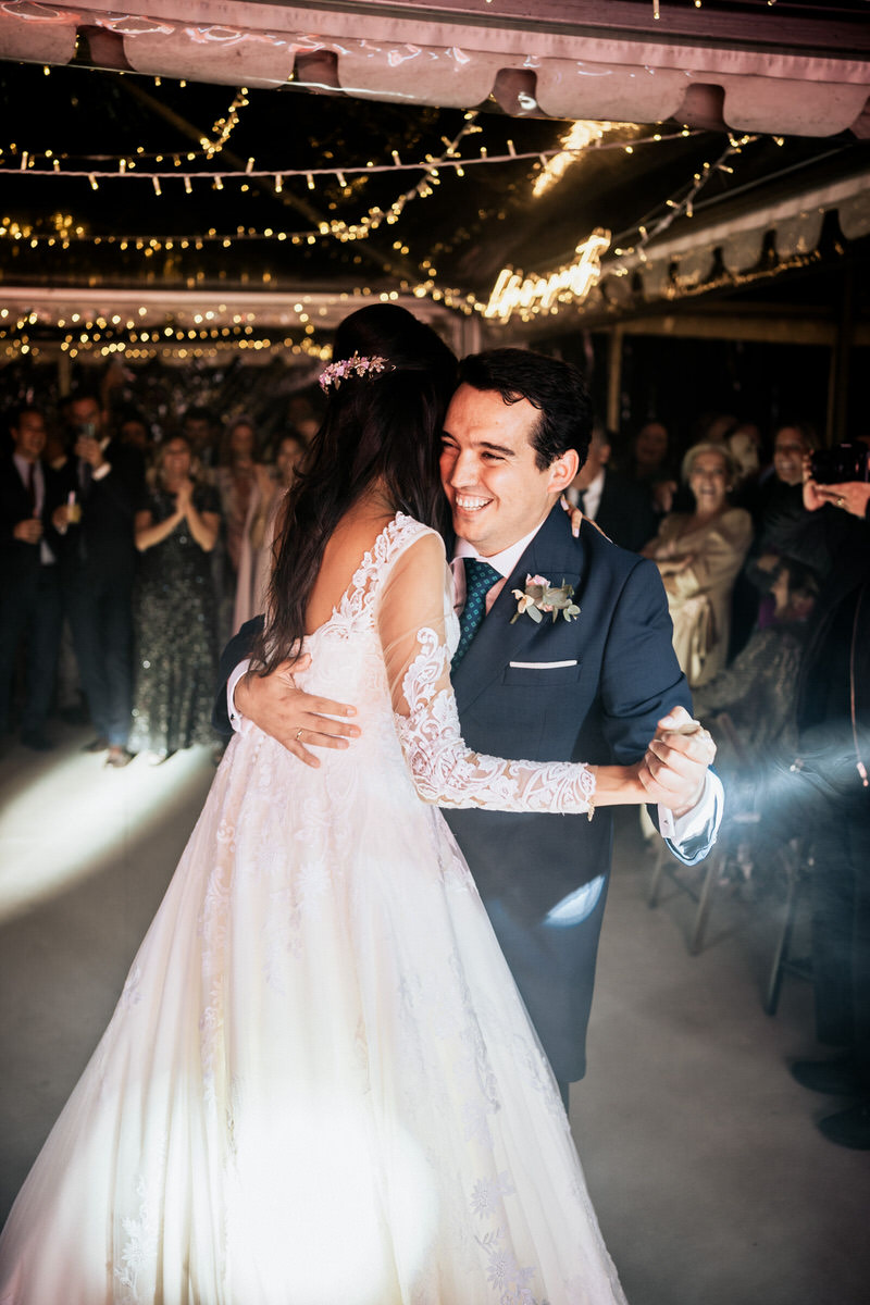 novios bailando en Finca las Nieves