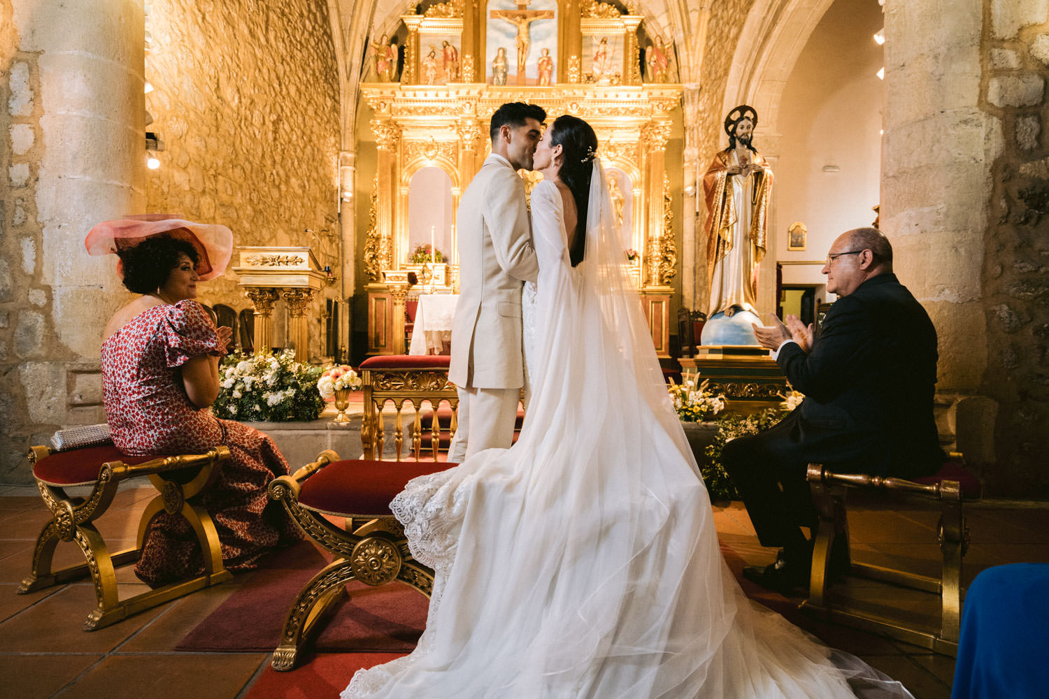 el gran beso de la boda cuando dijero si acepto