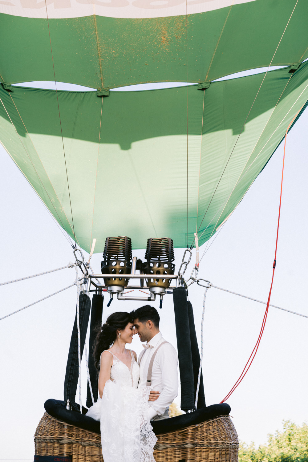 novios en globo aerostático en Madrid