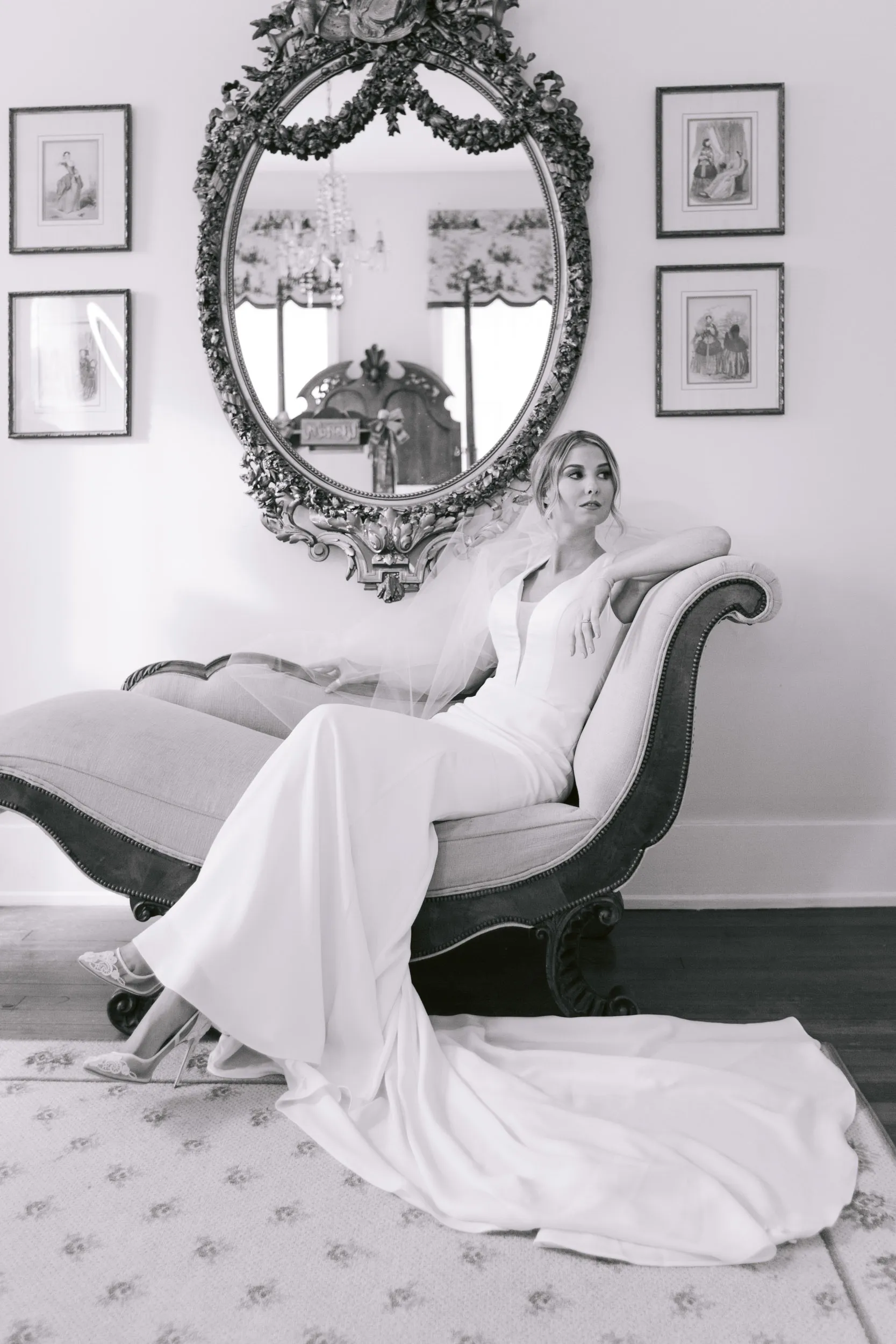 Beautiful bride portrait bw