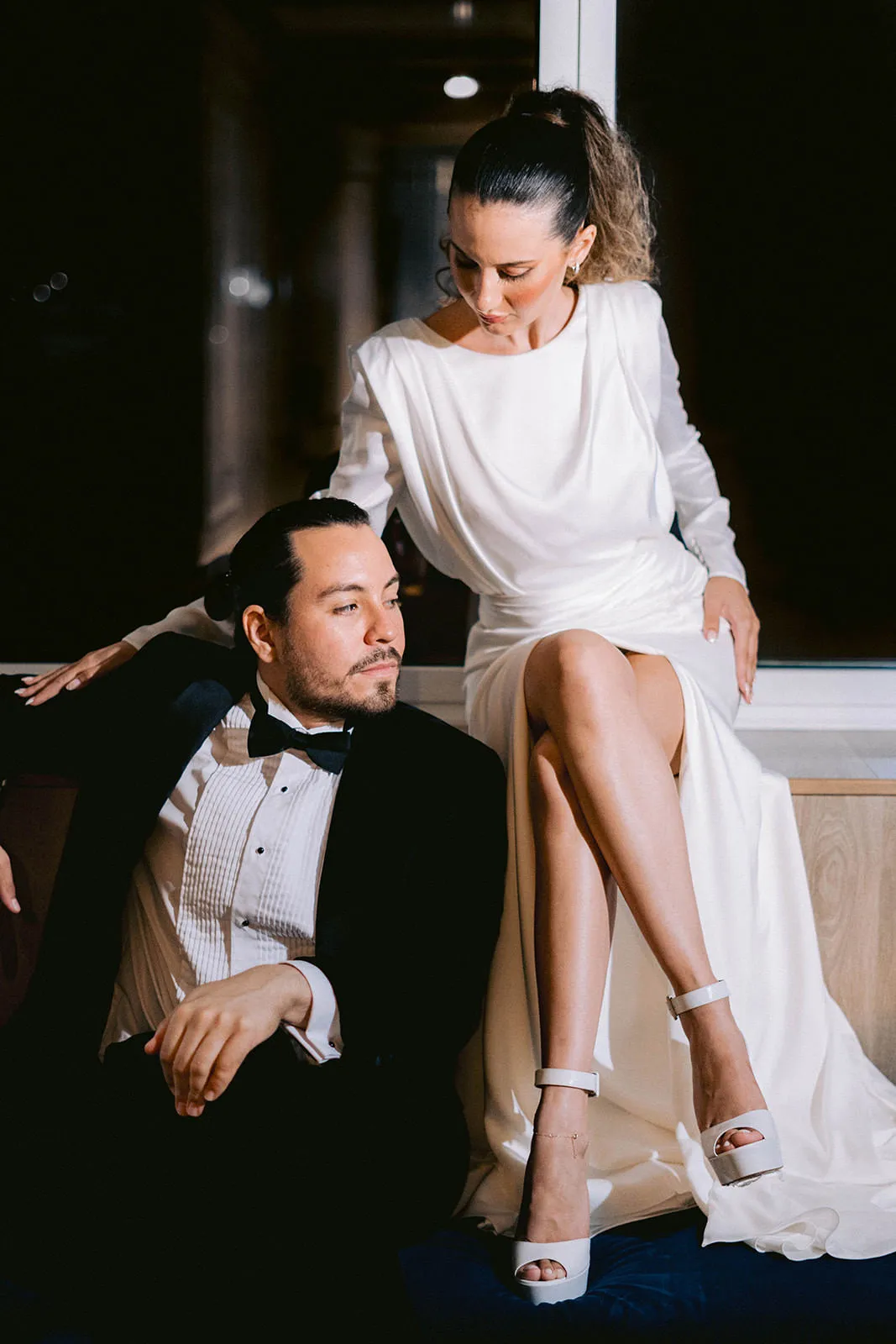 Bride and groom portrait in Valencia VELAS wedding photographers