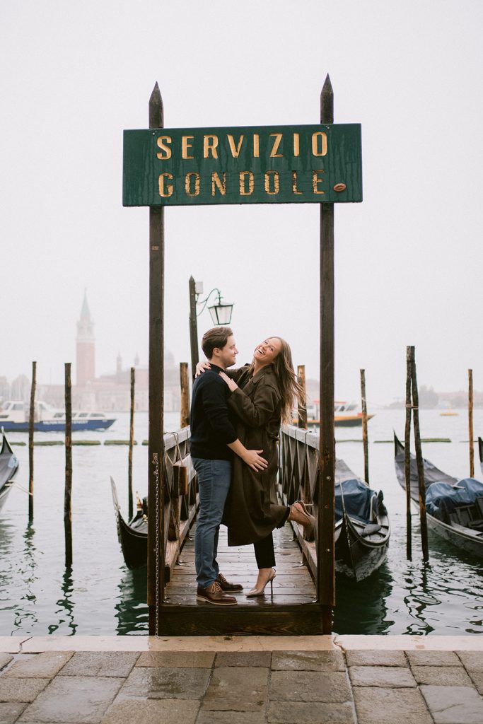 Elegant pre wedding photoshoot in Venice Italy