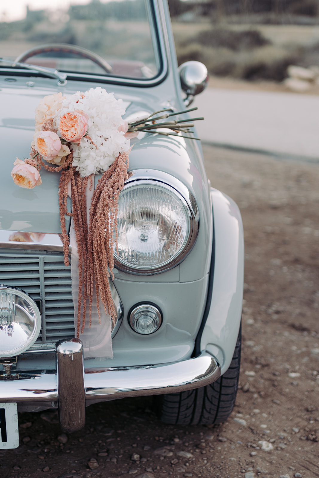 Costa Blanca wedding car with bouquet